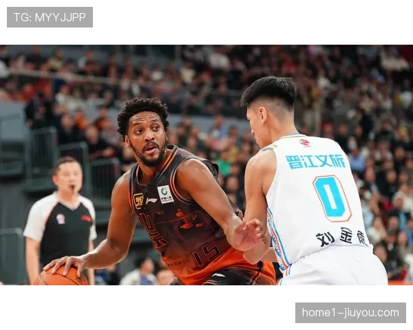 琼斯篮板助攻均衡发展 山东外援战术价值凸显 琼斯篮板助攻均衡发展 山东外援战术价值凸显